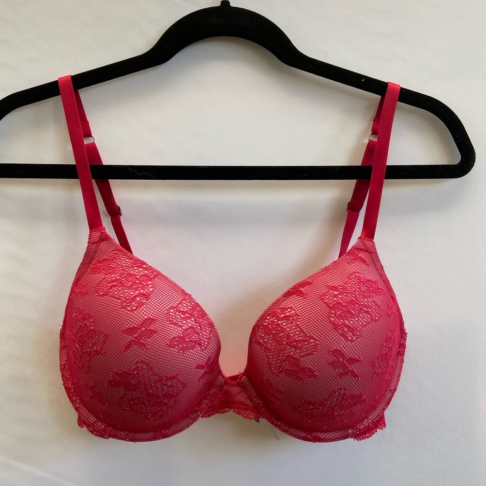 Victoria’s Secret Biofit Demi 32DD